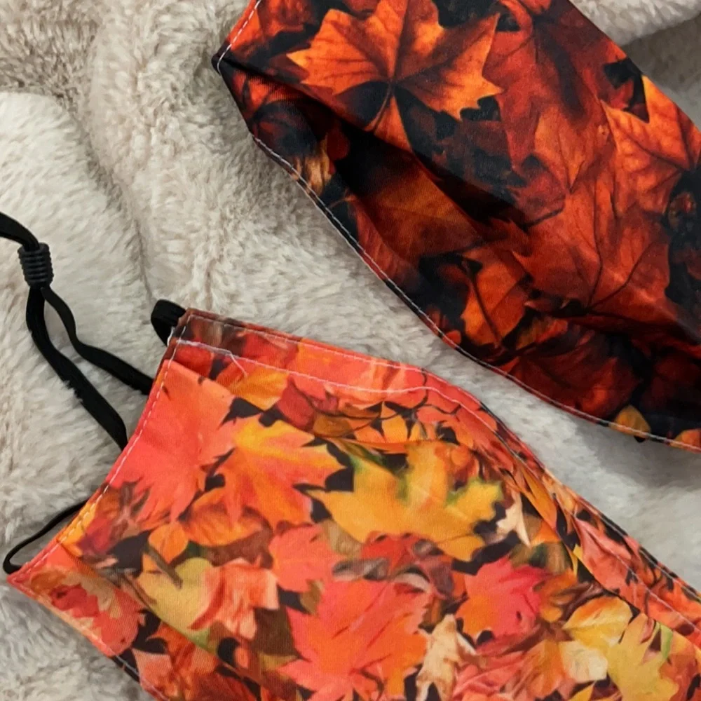 New set/2 Leaves face masks